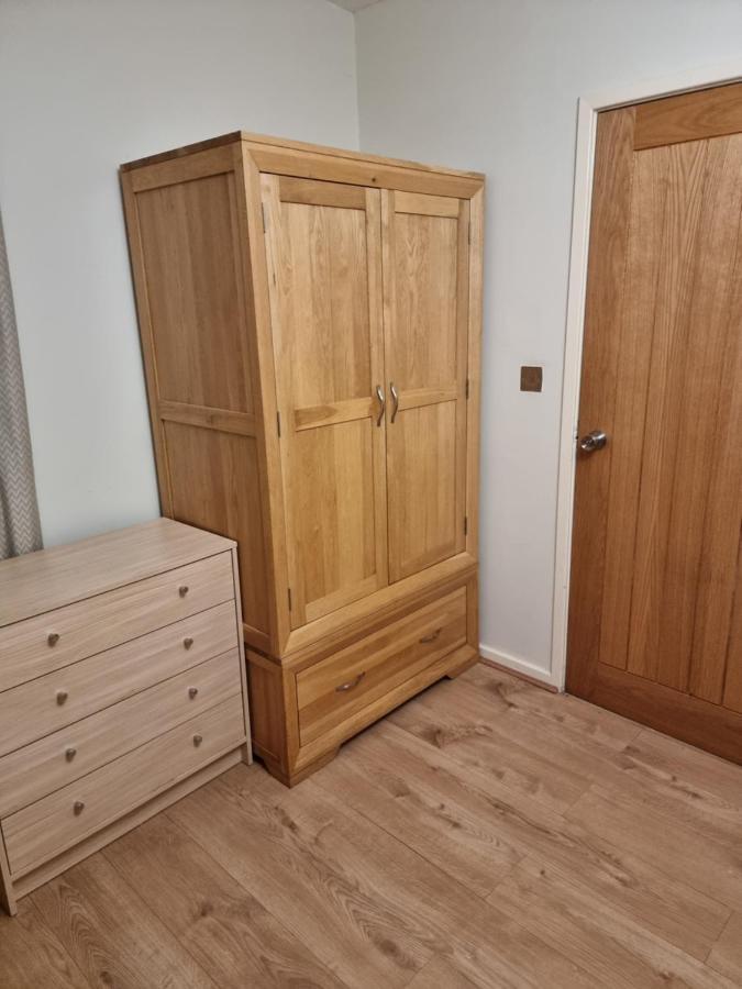 Double Bedroom With View To The Garden Oxford Bagian luar foto