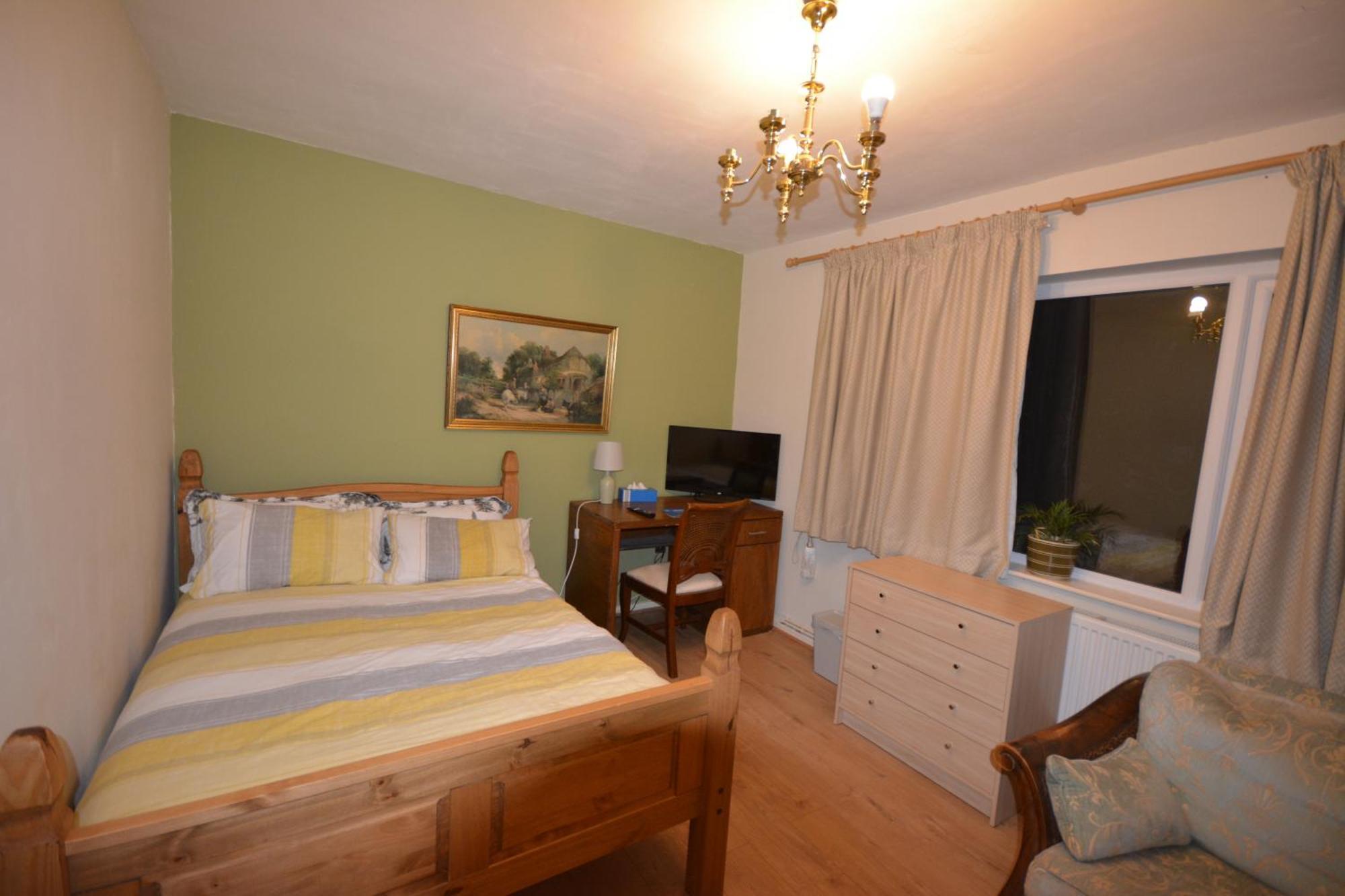Double Bedroom With View To The Garden Oxford Bagian luar foto
